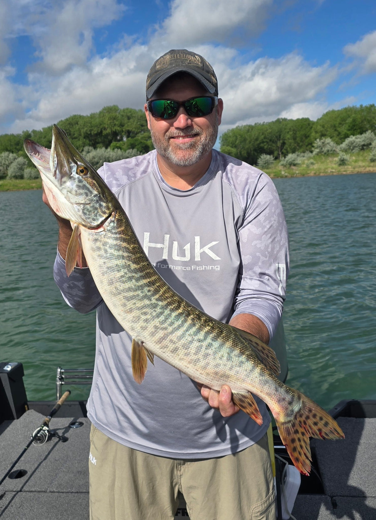 4" Heavy Metal With Built-In Tail Rattle
